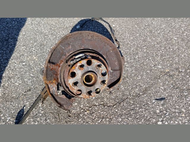 bontott LEXUS IS Bal hátsó Csonkállvány Kerékaggyal