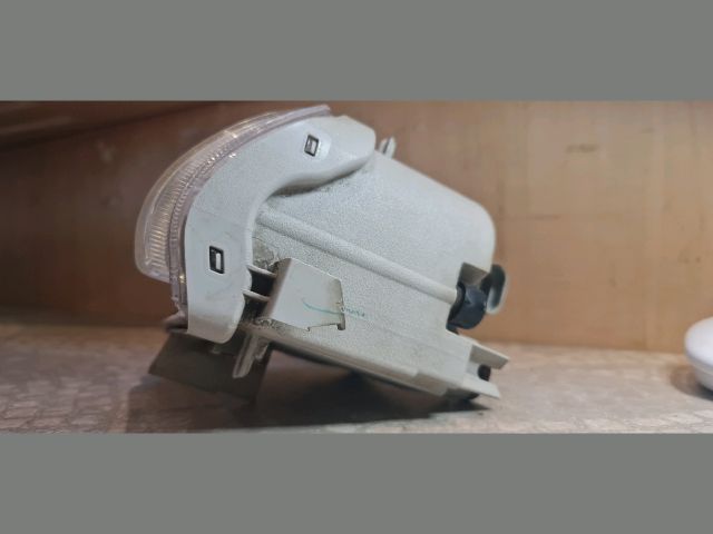 bontott LEXUS IS Bal Ködfényszóró