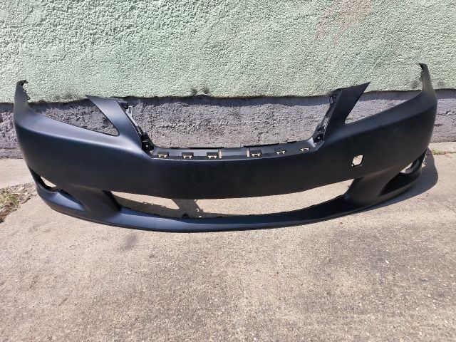 bontott LEXUS IS Első Lökhárító (Részeivel)