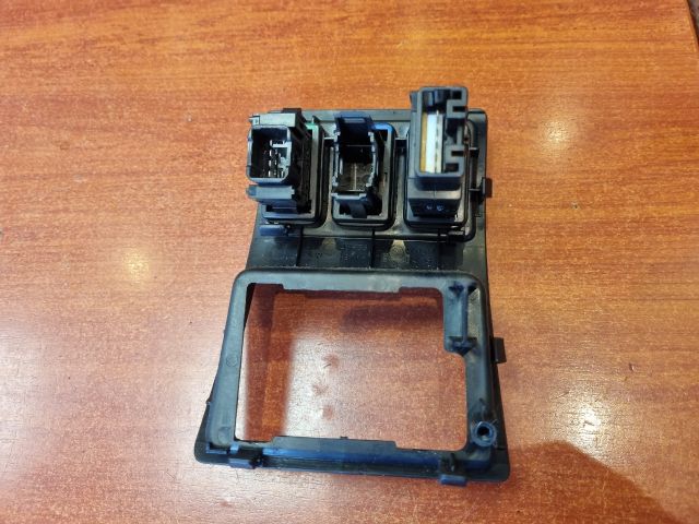 bontott LEXUS IS Fényszórómagasság Állító Kapcsoló