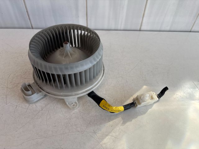 bontott LEXUS IS Fűtőmotor (Klímás)