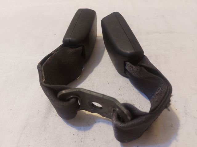 bontott LEXUS IS Hátsó középső Biztonsági Öv Csat