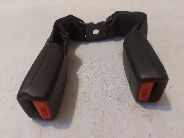 bontott LEXUS IS Hátsó középső Biztonsági Öv Csat