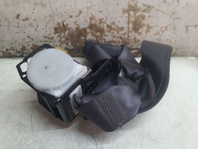 bontott LEXUS IS Hátsó középső Biztonsági Öv