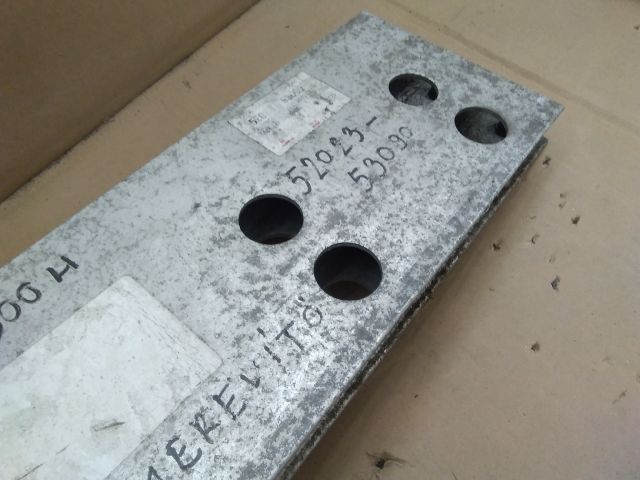 bontott LEXUS IS Hátsó Lökhárító Merevítő (Fém)