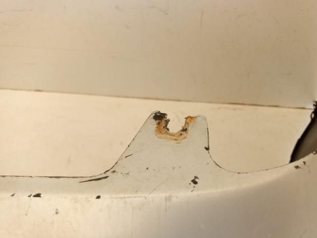 bontott LEXUS IS Hátsó Lökhárító (Üresen)