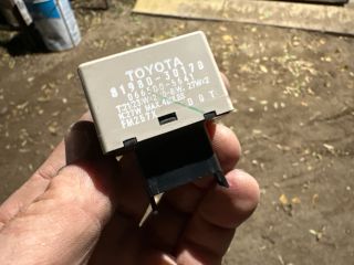 bontott LEXUS IS Irányjelző Relé