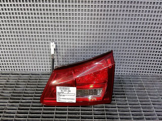 bontott LEXUS IS Jobb Belső Hátsó Lámpa