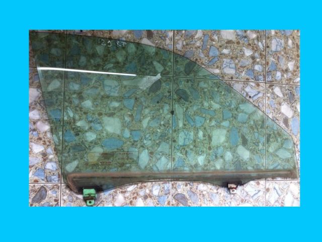 bontott LEXUS IS Jobb első Ablak