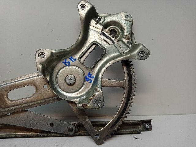 bontott LEXUS IS Jobb első Ablakemelő Szerkezet (Elektromos)