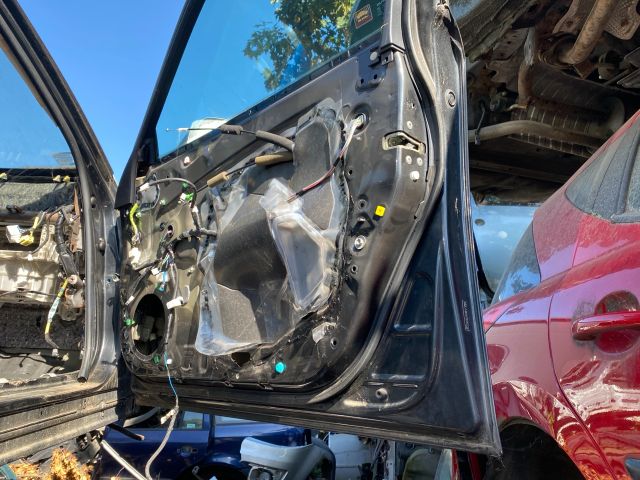 bontott LEXUS IS Jobb első Ajtó (Üres lemez)