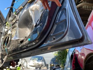 bontott LEXUS IS Jobb első Ajtó (Üres lemez)