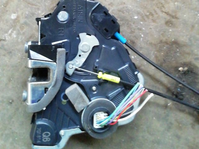 bontott LEXUS IS Jobb első Ajtózár