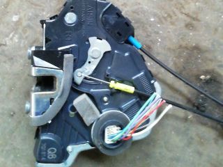 bontott LEXUS IS Jobb első Ajtózár