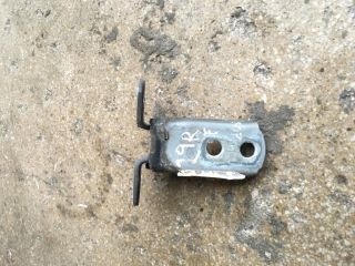 bontott LEXUS IS Jobb első Alsó Zsanér