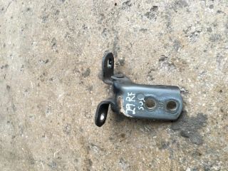 bontott LEXUS IS Jobb első Felső Zsanér