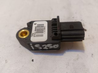 bontott LEXUS IS Jobb első Oldal Ütközés Érzékelő