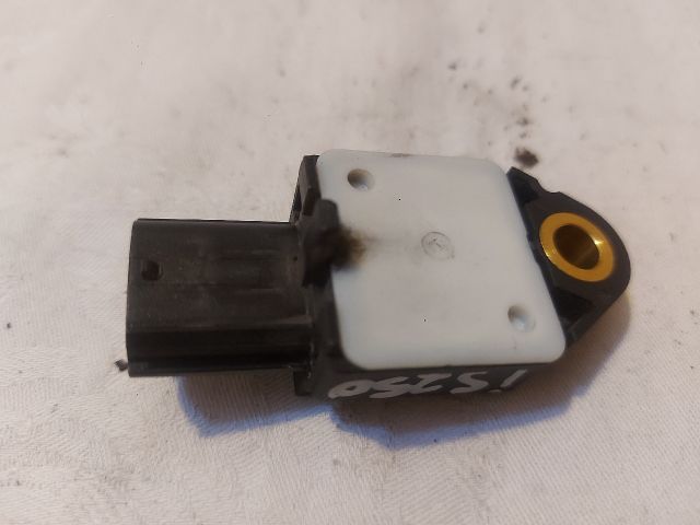 bontott LEXUS IS Jobb első Oldal Ütközés Érzékelő