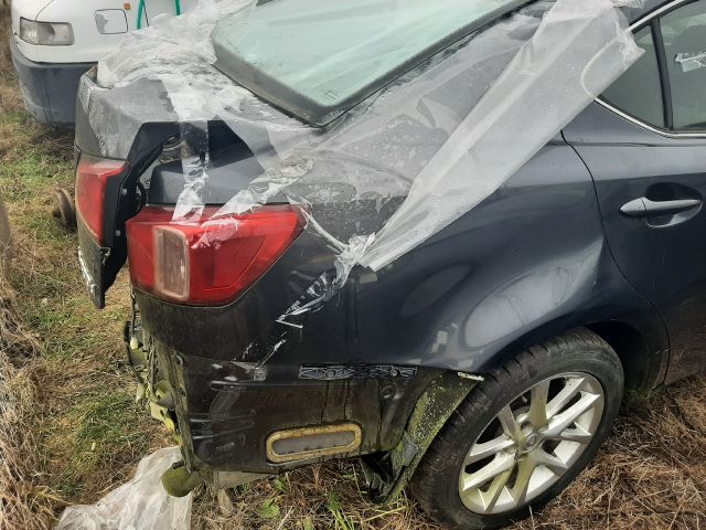 bontott LEXUS IS Jobb első Sárvédő