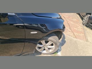 bontott LEXUS IS Jobb első Sárvédő