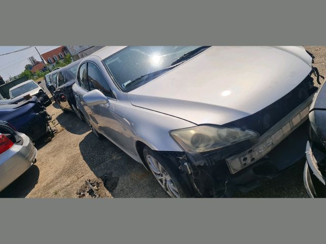 bontott LEXUS IS Jobb első Sárvédő