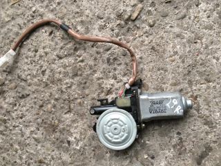 bontott LEXUS IS Jobb hátsó Ablakemelő Motor