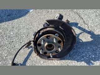 bontott LEXUS IS Jobb hátsó Csonkállvány Kerékaggyal