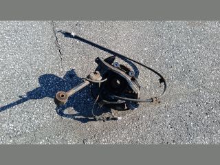 bontott LEXUS IS Jobb hátsó Csonkállvány Kerékaggyal