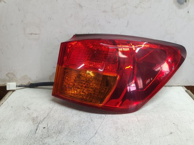 bontott LEXUS IS Jobb Hátsó Lámpa