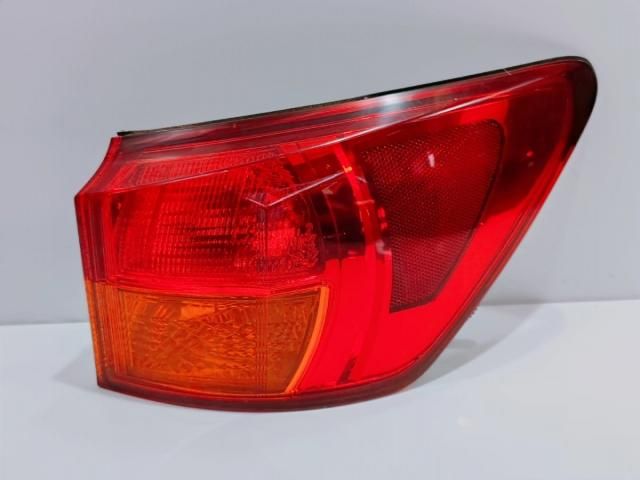 bontott LEXUS IS Jobb Hátsó Lámpa