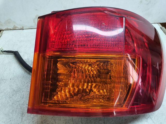 bontott LEXUS IS Jobb Hátsó Lámpa