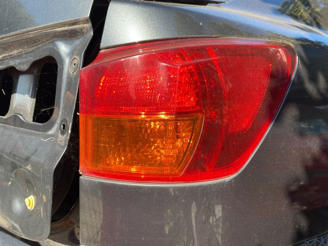 bontott LEXUS IS Jobb Külső Hátsó Lámpa
