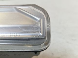 bontott LEXUS IS Jobb Rendszámtábla Világítás