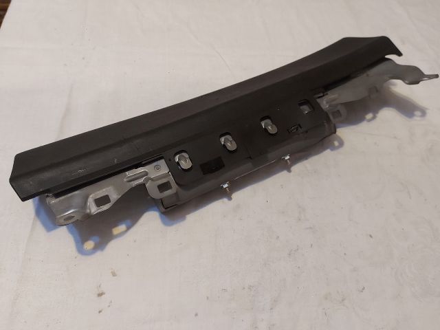 bontott LEXUS IS Jobb Térdlégzsák