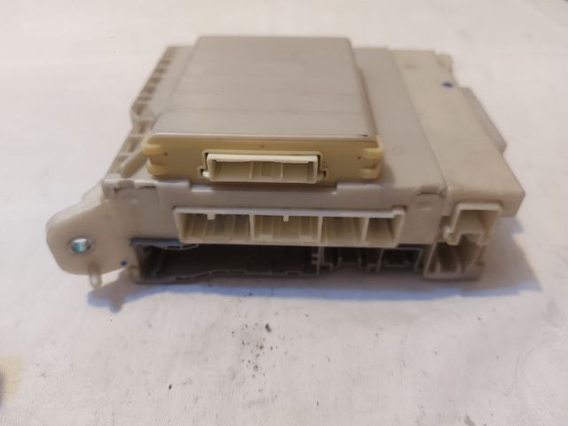 bontott LEXUS IS Komfort Elektronika