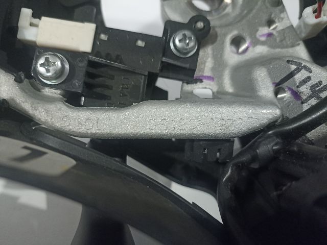 bontott LEXUS IS Multikormány