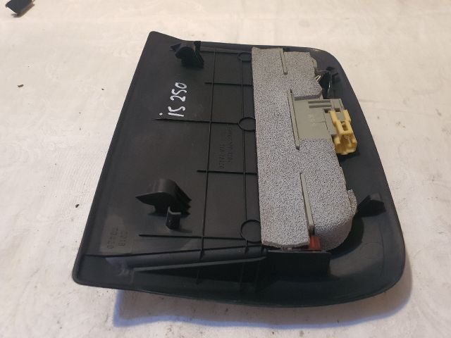 bontott LEXUS IS Pótféklámpa