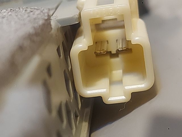 bontott LEXUS IS Pótféklámpa