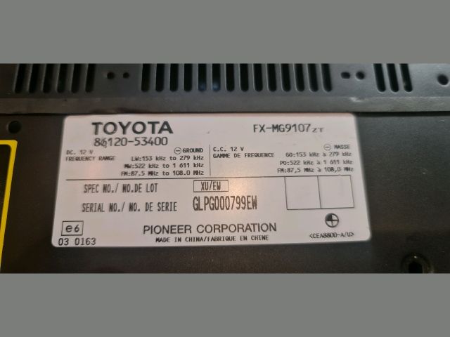 bontott LEXUS IS Rádió / CD