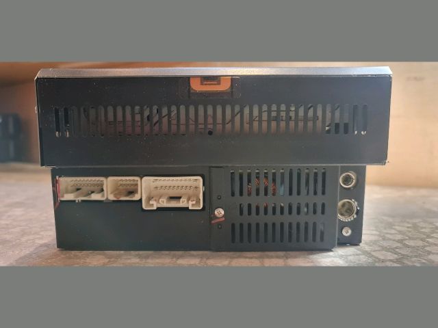 bontott LEXUS IS Rádió / CD