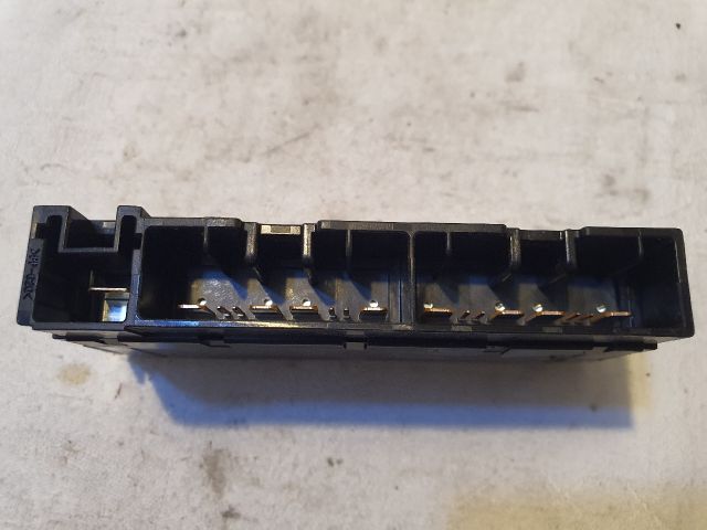 bontott LEXUS IS Relé