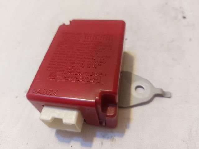 bontott LEXUS IS Riasztó Központ