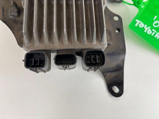 bontott LEXUS IS Üzemanyag Befecskendező Vezérlő