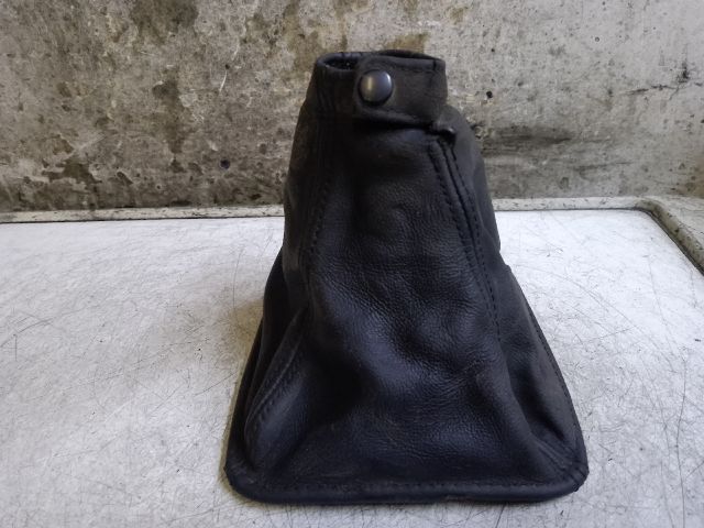 bontott LEXUS IS Váltószoknya