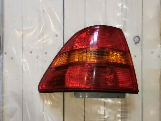 bontott LEXUS LS Bal Külső Hátsó Lámpa