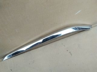 bontott LEXUS LS Jobb első Lökhárító Díszléc