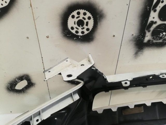 bontott LEXUS LX Első Lökhárító (Üresen)