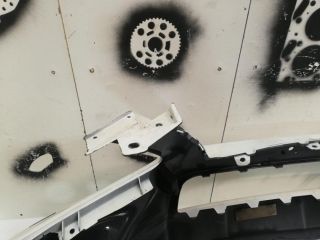 bontott LEXUS LX Első Lökhárító (Üresen)