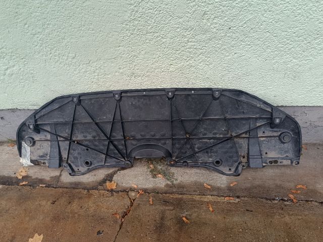 bontott LEXUS NX Alsó Motorburkolat