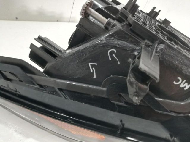 bontott LEXUS NX Bal Ledes Fényszóró